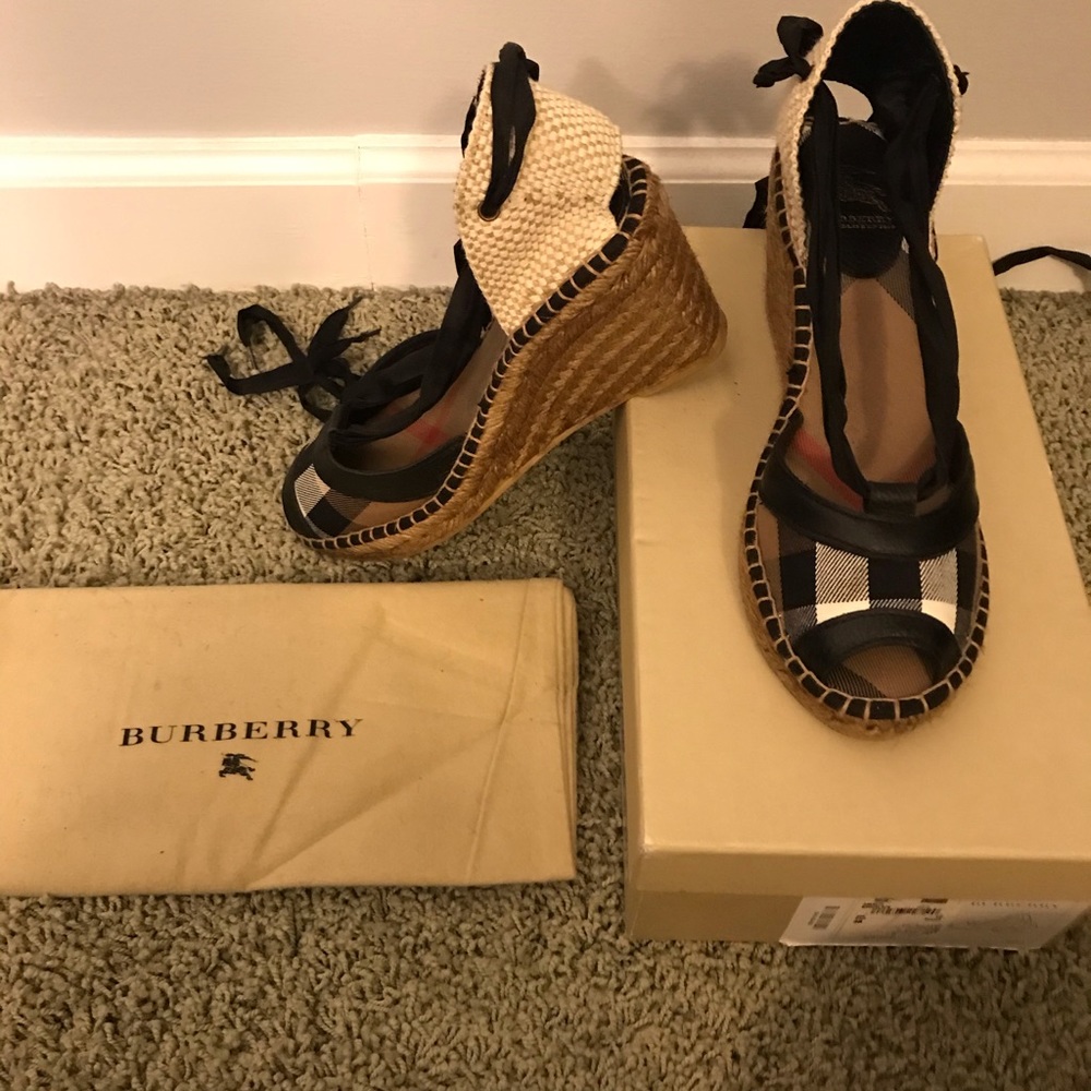 Burberry shoes
